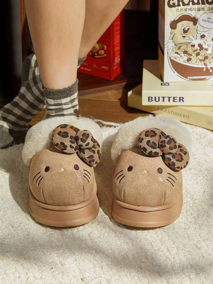 Pantofole Hello Kitty 🐱👣 – Morbide e Dolci per Casa e Fuori 💖