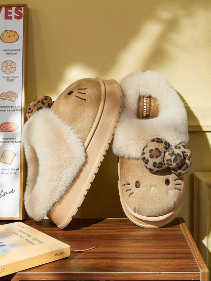Pantofole Hello Kitty 🐱👣 – Morbide e Dolci per Casa e Fuori 💖